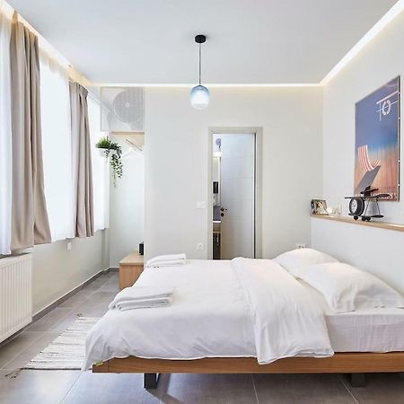 אתונה Live In A Funky & Renovated Studio Near Acropolis מראה חיצוני תמונה