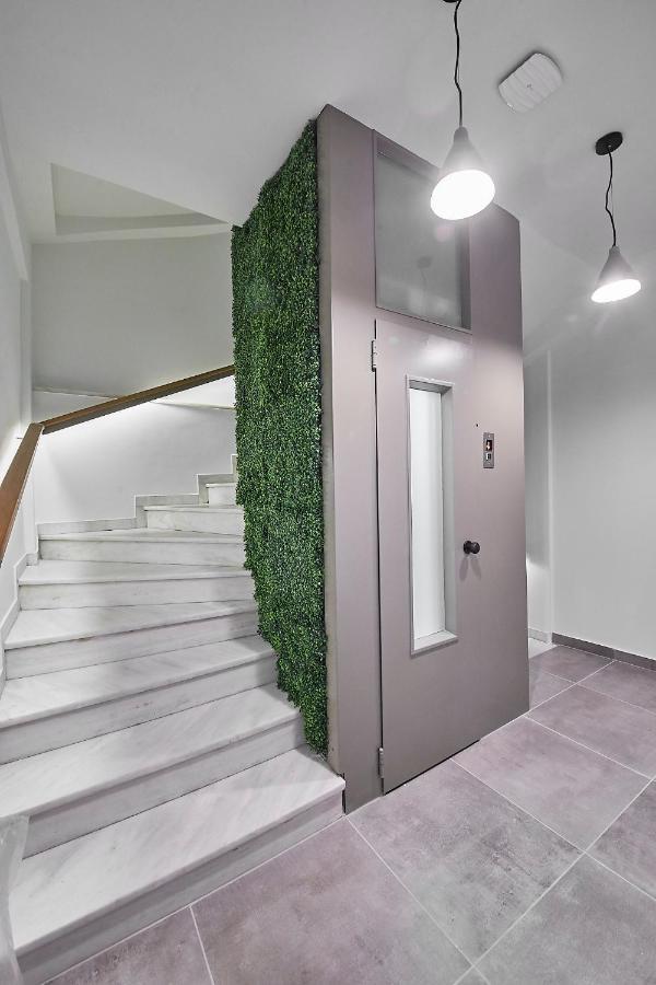 אתונה Live In A Funky & Renovated Studio Near Acropolis מראה חיצוני תמונה
