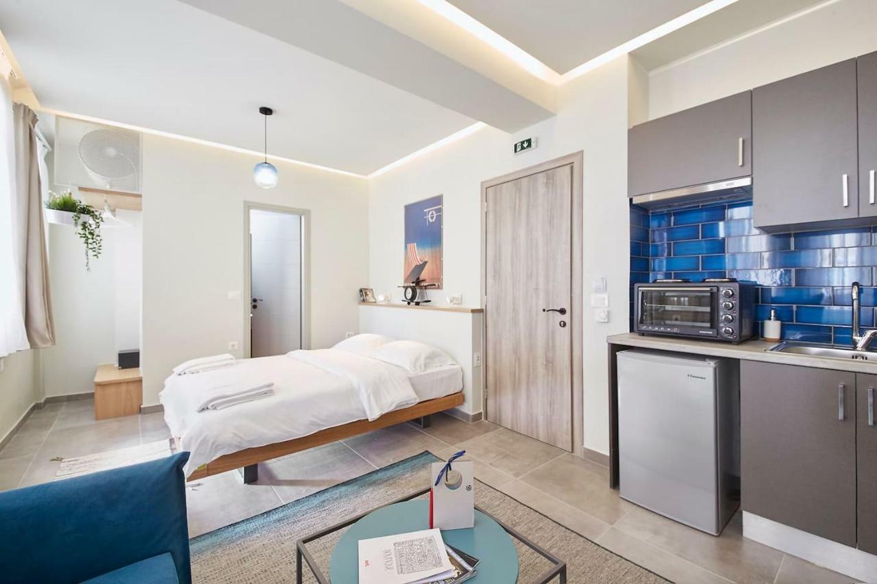 אתונה Live In A Funky & Renovated Studio Near Acropolis מראה חיצוני תמונה